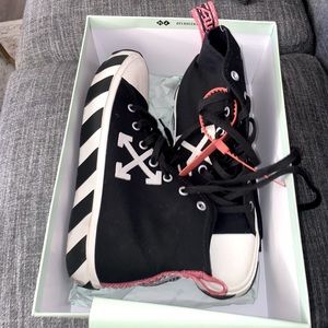 Mens Size 44 Off-White sneakers